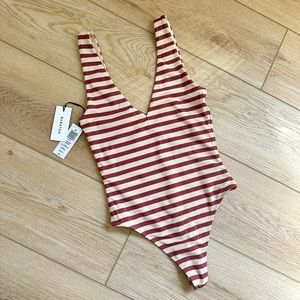 Aritzia Babaton contour bodysuit